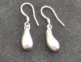 Dainty Drop 92.5 Sterling Silver Dangler Earrings Dainty Drop 92.5 Sterling Silver Dangler Earrings