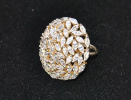Oval Sparkling Diamond Ring Oval Sparkling Diamond Ring