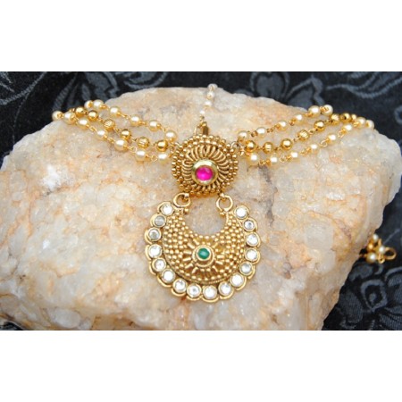 Antique Red Green Maang Tikka with Pearls