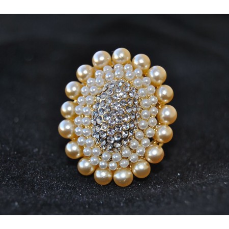 Pearly Pleasures Ring