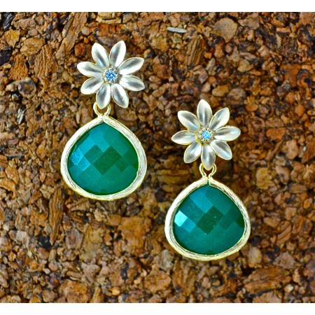 Green Onyx Drop Earrings with Flower Studs Green Onyx Drop Earrings with Flower Studs