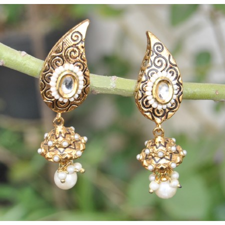  Golden Kundan Pearl Jhumka Earrings